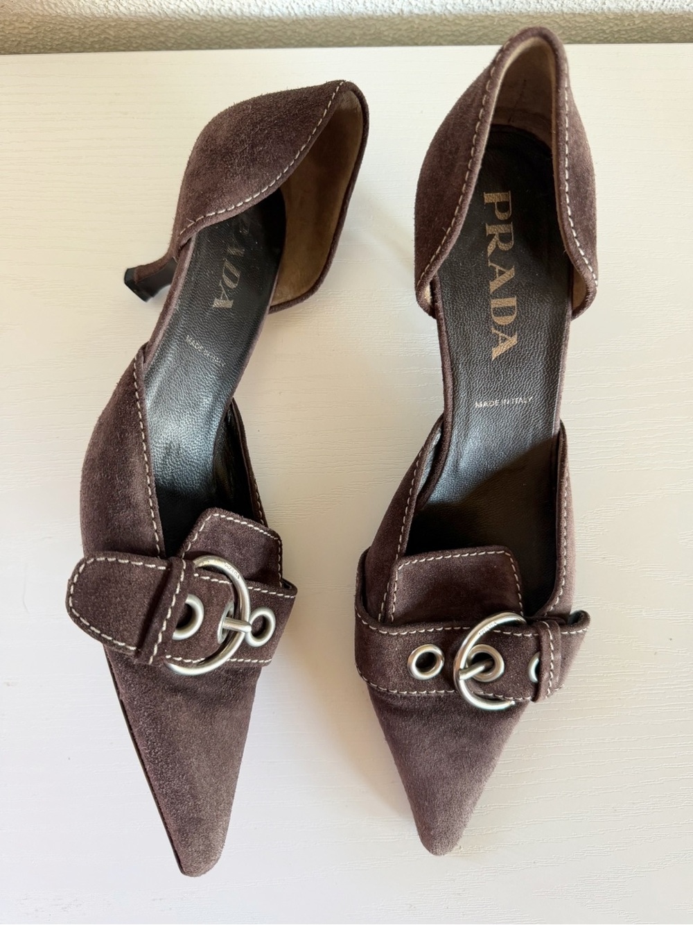 Vintage Prada Chocolate Brown Suede Buckle Kitten Heel Pumps EU 38.5